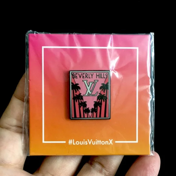 NEW☆ ルイ・ヴィトン ☆ビバリーヒルズ限定LV Pin☆非売品 2019年 NEW☆ ルイ・ヴィトン ☆ビバリーヒルズ限定LV Pin☆非売品 2019年
